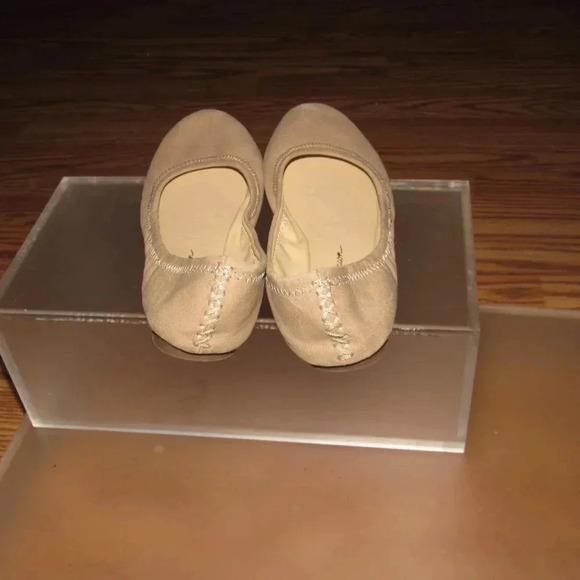 JESSICA SIMPSON Evalin Tan Ballet Flats Size 6M - Picture 3 of 4